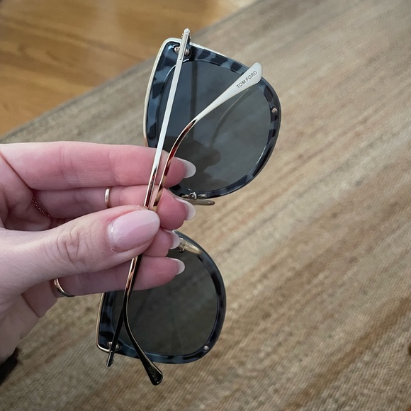 TOM FORD SIMONA SUNGLASSES - Picture 4 of 6